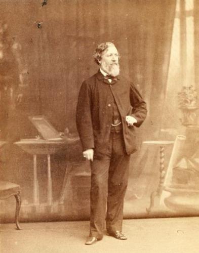 RB37. Robert Browning Aged about 50. Photograph by Ernest Edwards, London, 1862. Location: ABL and Meredith.